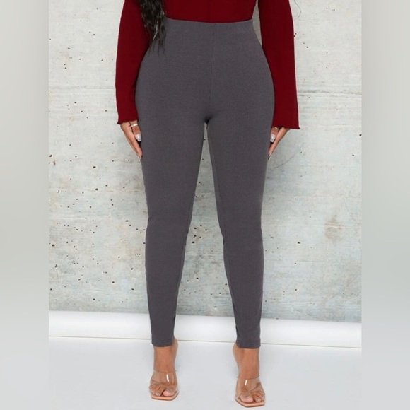 NWT Ruched Rib Knit Leggings - Picture 2 of 5